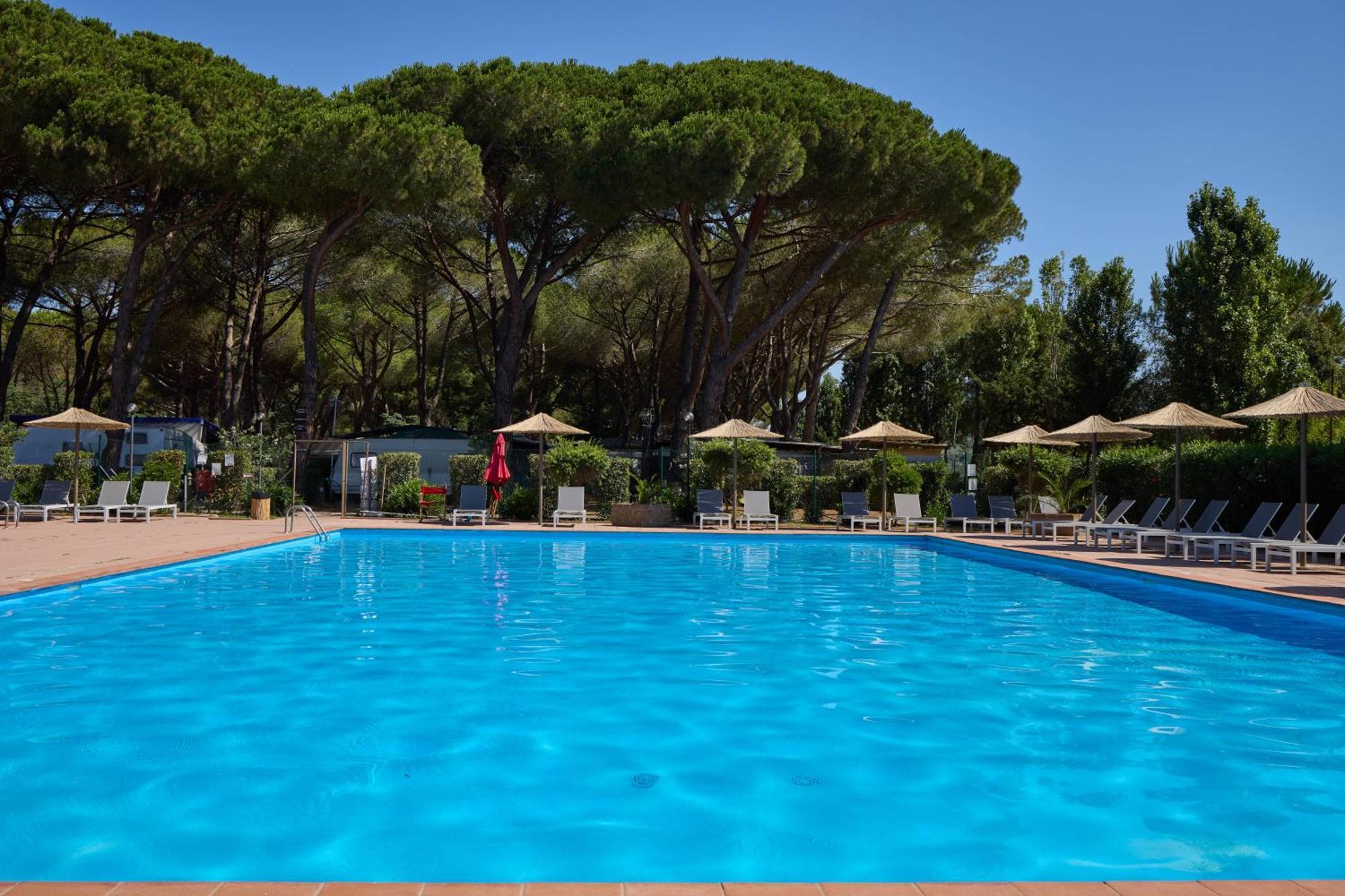 Costa D'Argento - Camping Village Club Капальбио Экстерьер фото